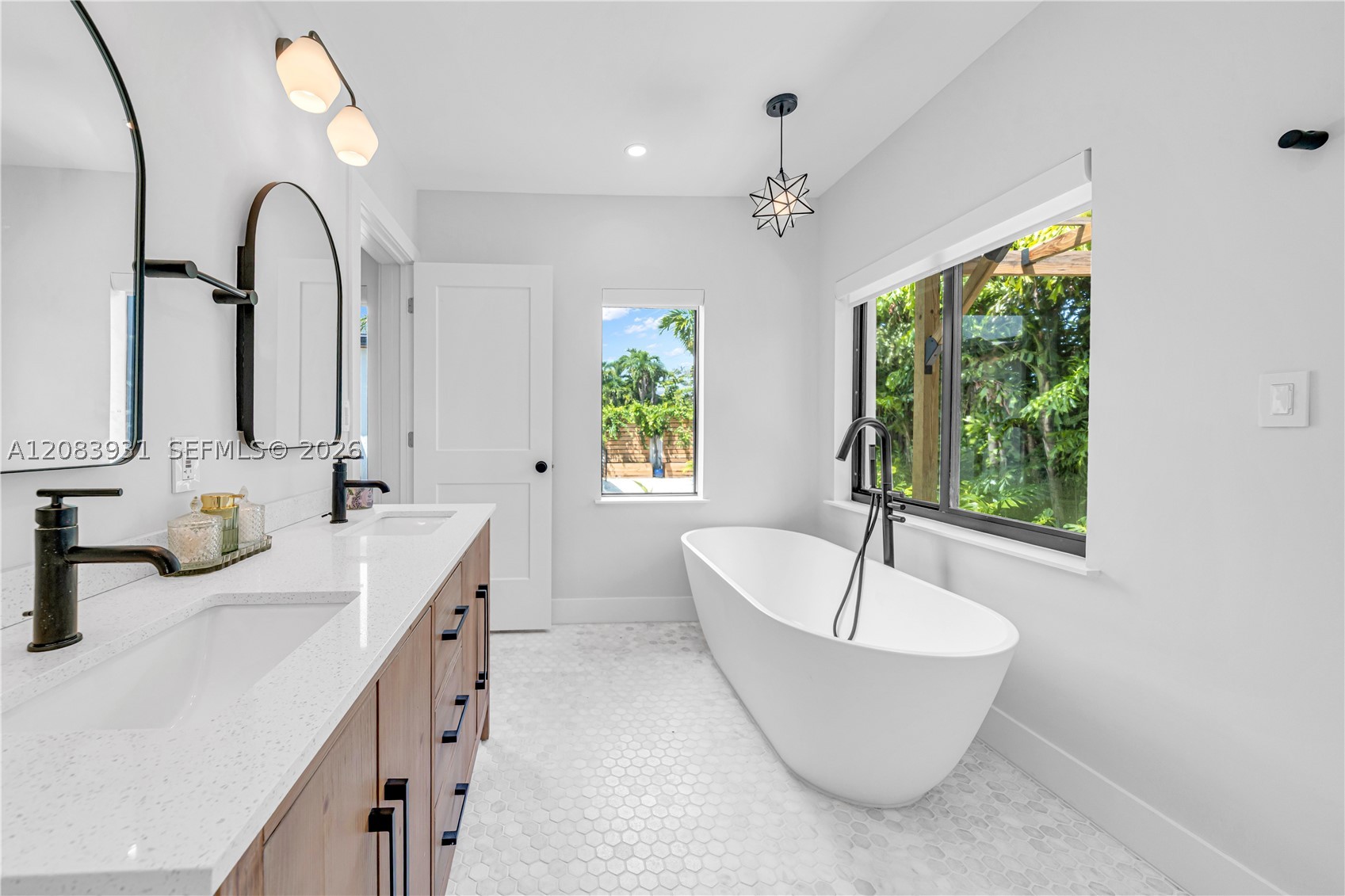 3261 SW 16th Ln, Miami FL 33145