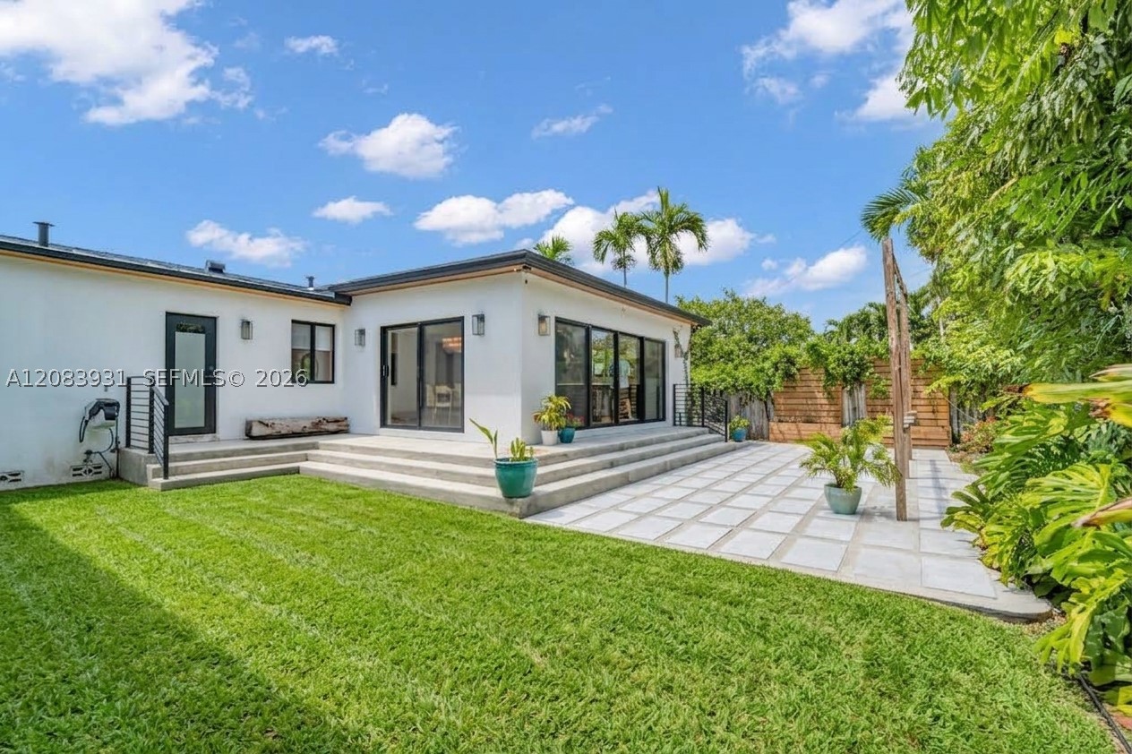 3261 SW 16th Ln, Miami FL 33145