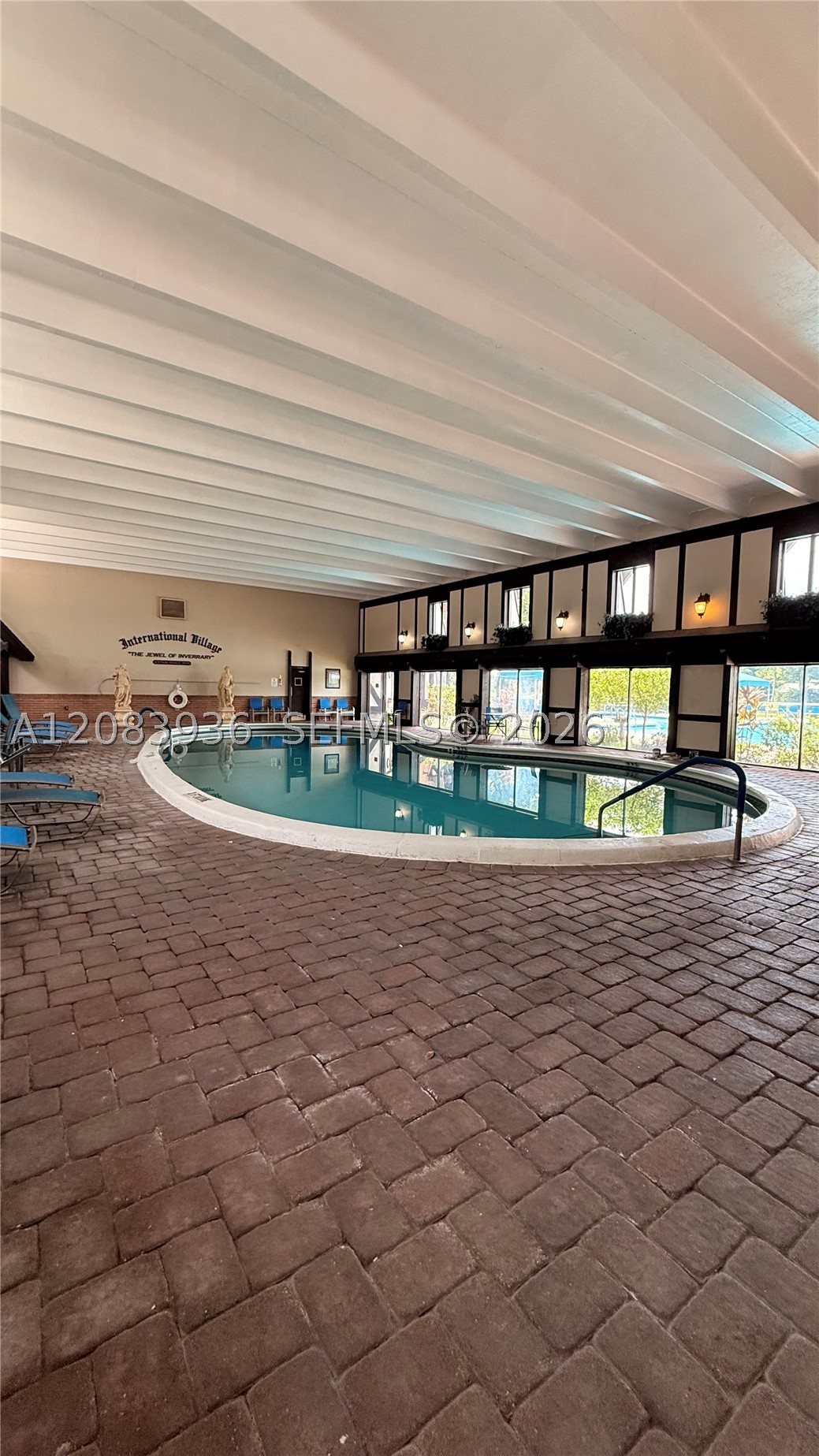 3720 Inverrary Dr #1W, Lauderhill FL 33319