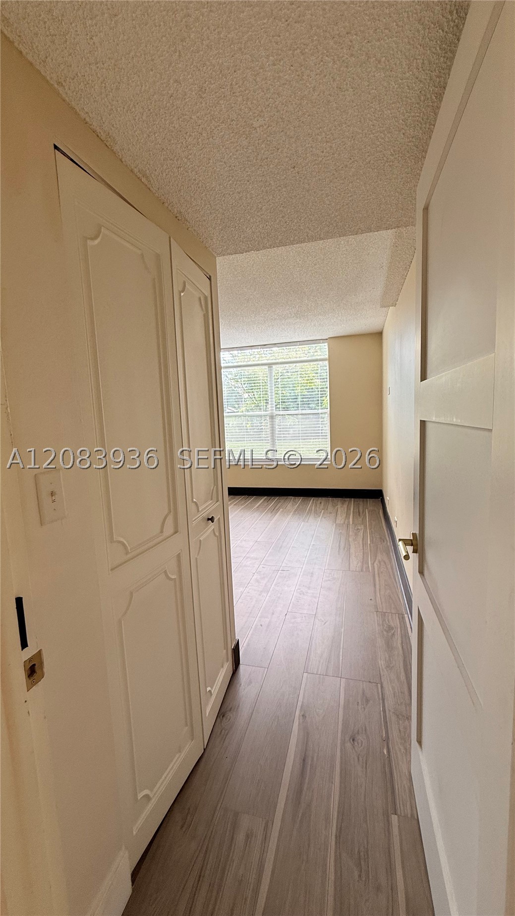 3720 Inverrary Dr #1W, Lauderhill FL 33319