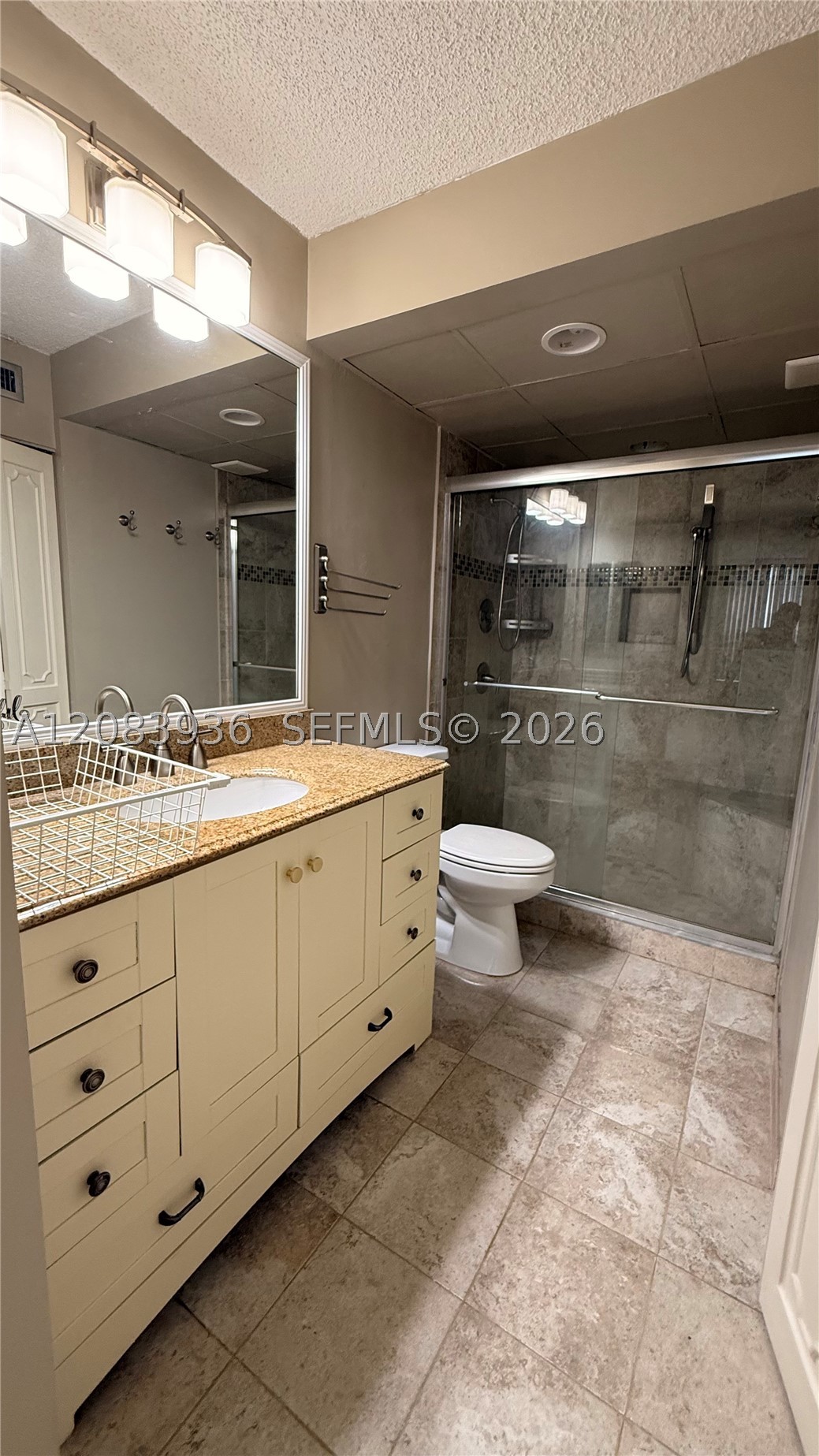 3720 Inverrary Dr #1W, Lauderhill FL 33319