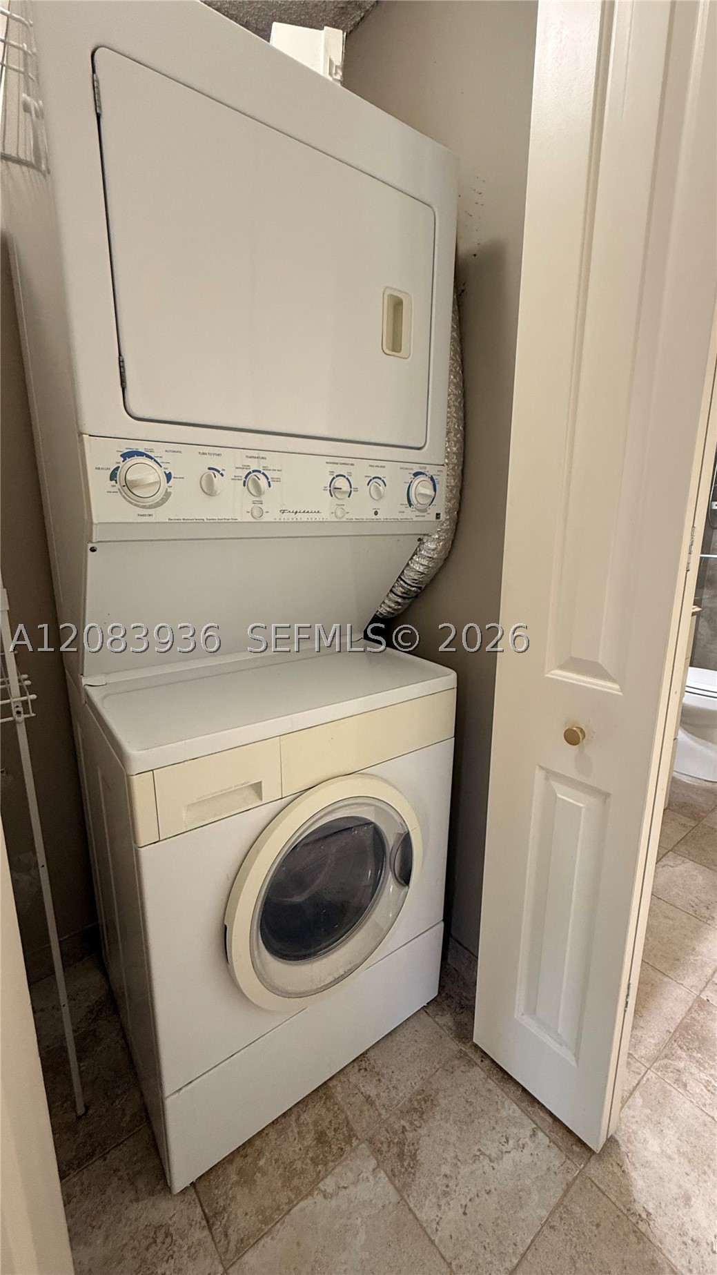3720 Inverrary Dr #1W, Lauderhill FL 33319