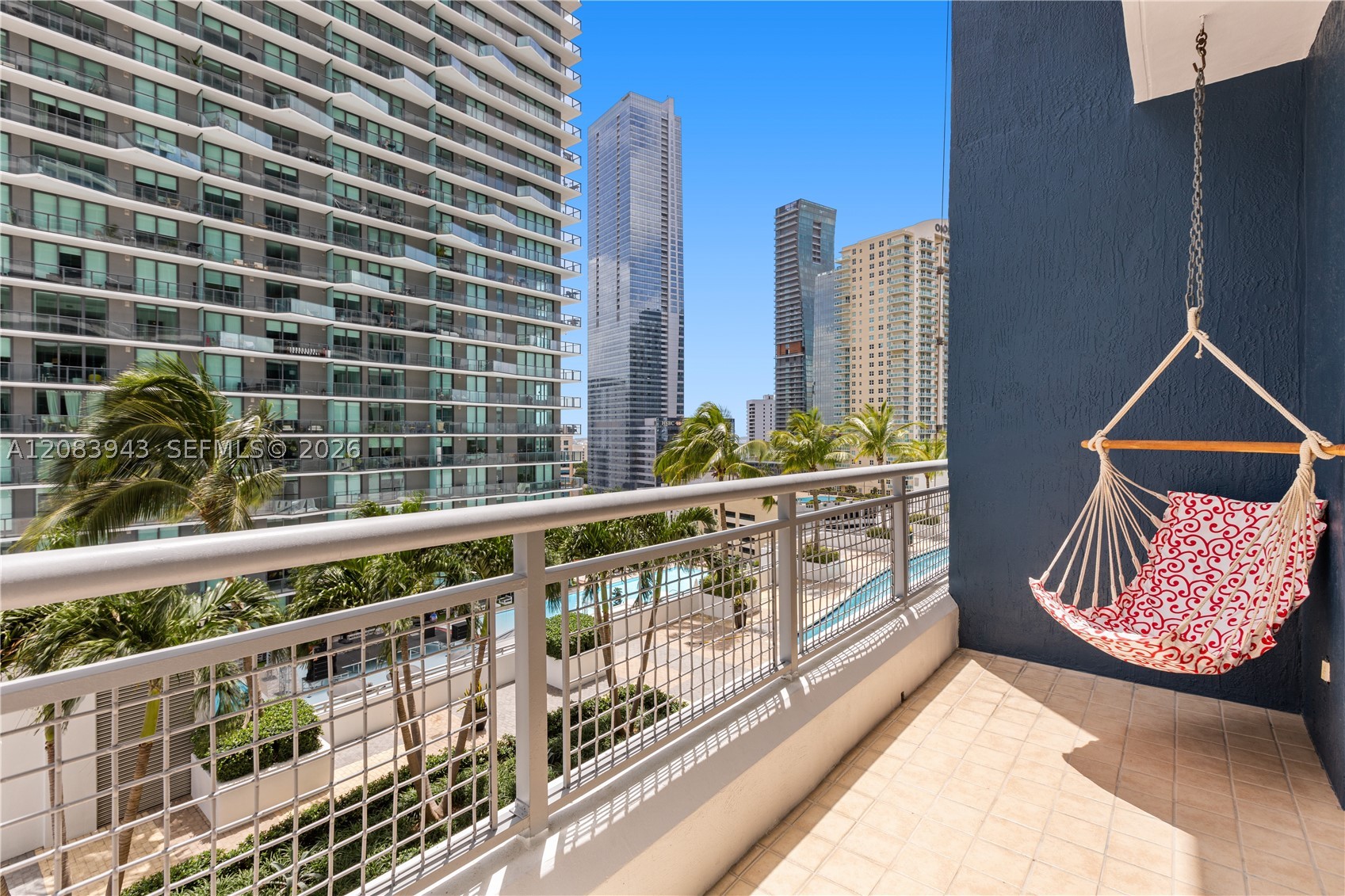 60 SW 13th St #1422, Miami FL 33130