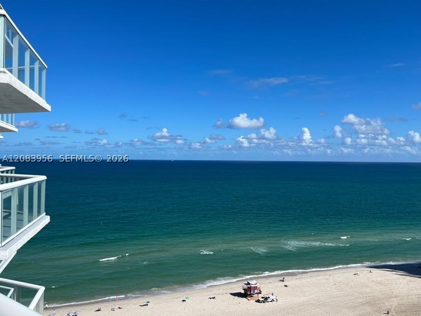 6515 Collins Ave #1707, Miami Beach FL 33141