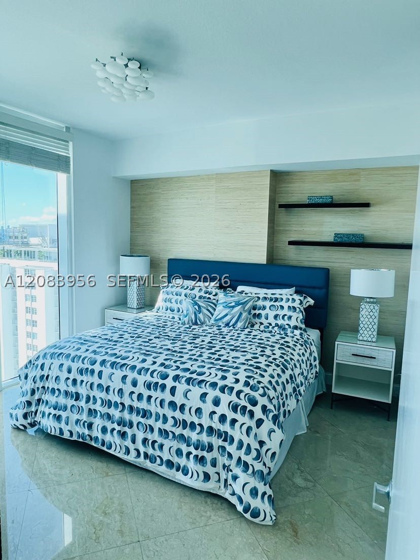 6515 Collins Ave #1707, Miami Beach FL 33141