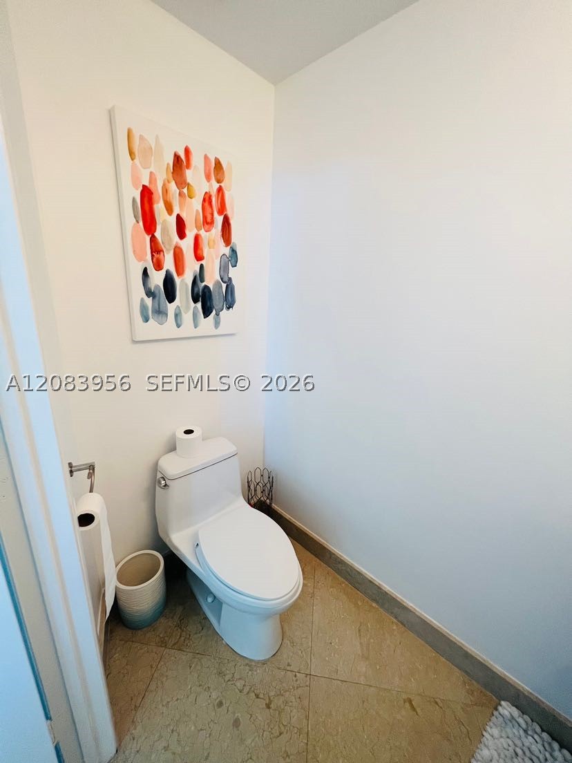 6515 Collins Ave #1707, Miami Beach FL 33141