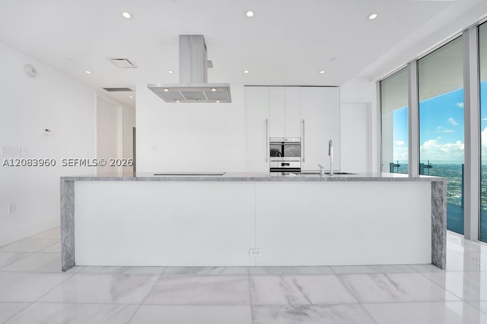 700 NE 26th Ter #4706, Miami FL 33137