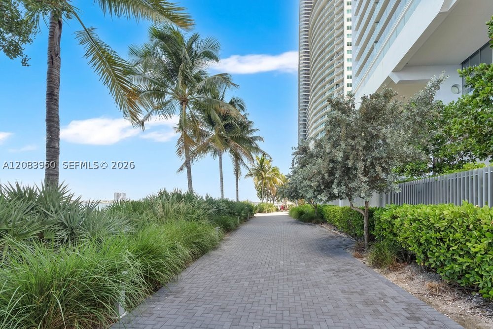 700 NE 26th Ter #4706, Miami FL 33137