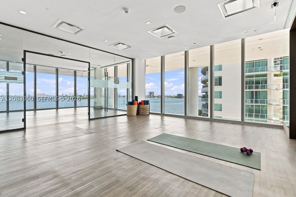 700 NE 26th Ter #4706, Miami FL 33137