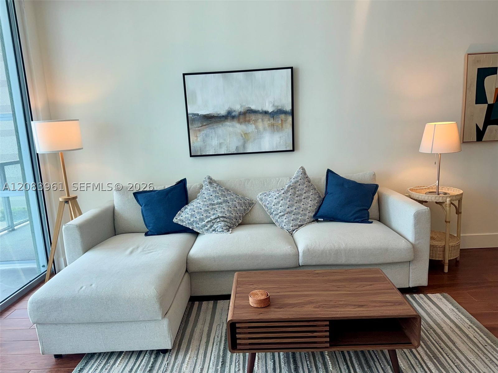 79 SW 12th St #1502, Miami FL 33130