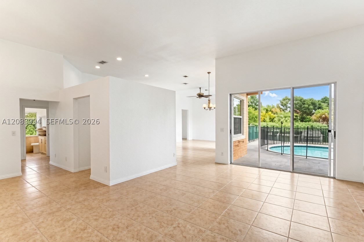 10989 NW 56th Ct #N/A, Coral Springs FL 33076