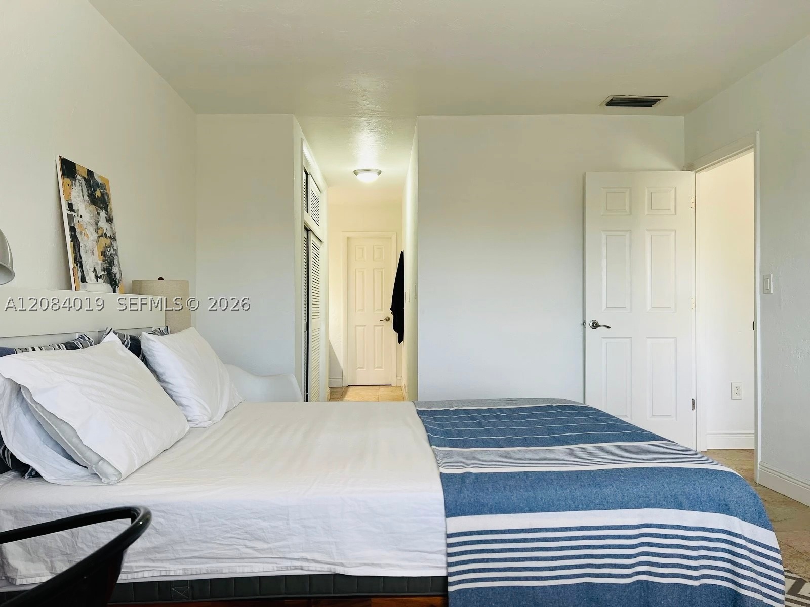 North Miami FL 33181 - A12084019