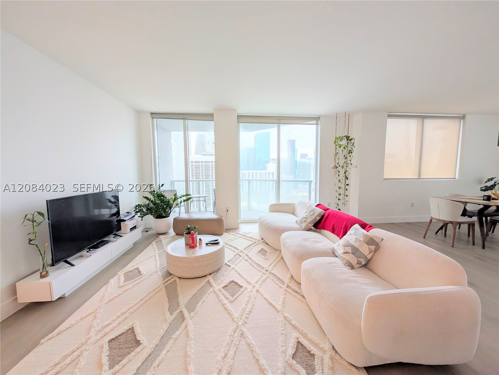 253 NE 2nd ST #3008, Miami FL 33132