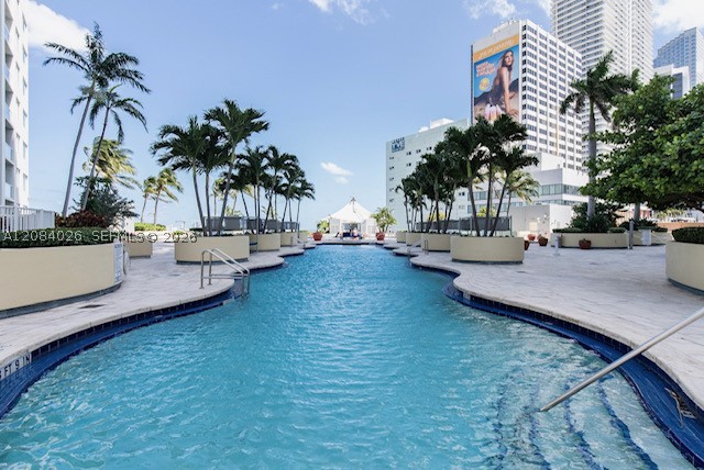 253 NE 2nd St #416, Miami FL 33132