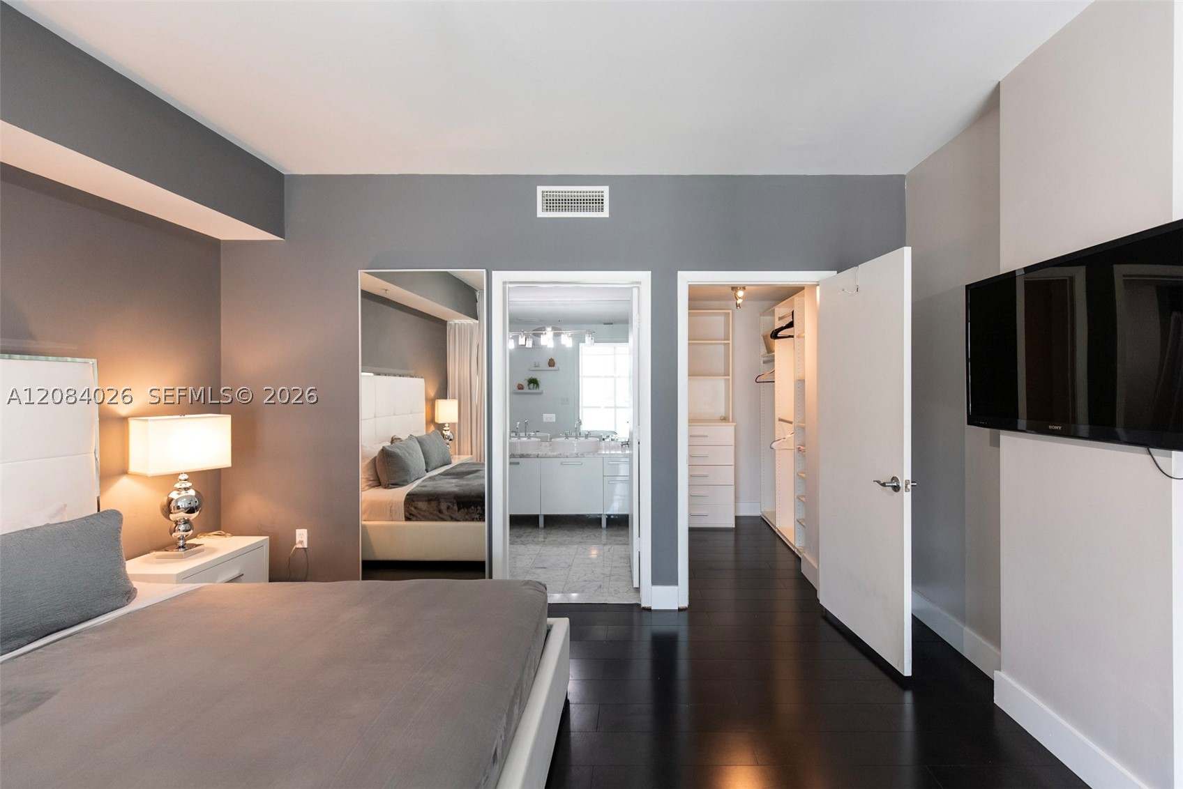 253 NE 2nd St #416, Miami FL 33132