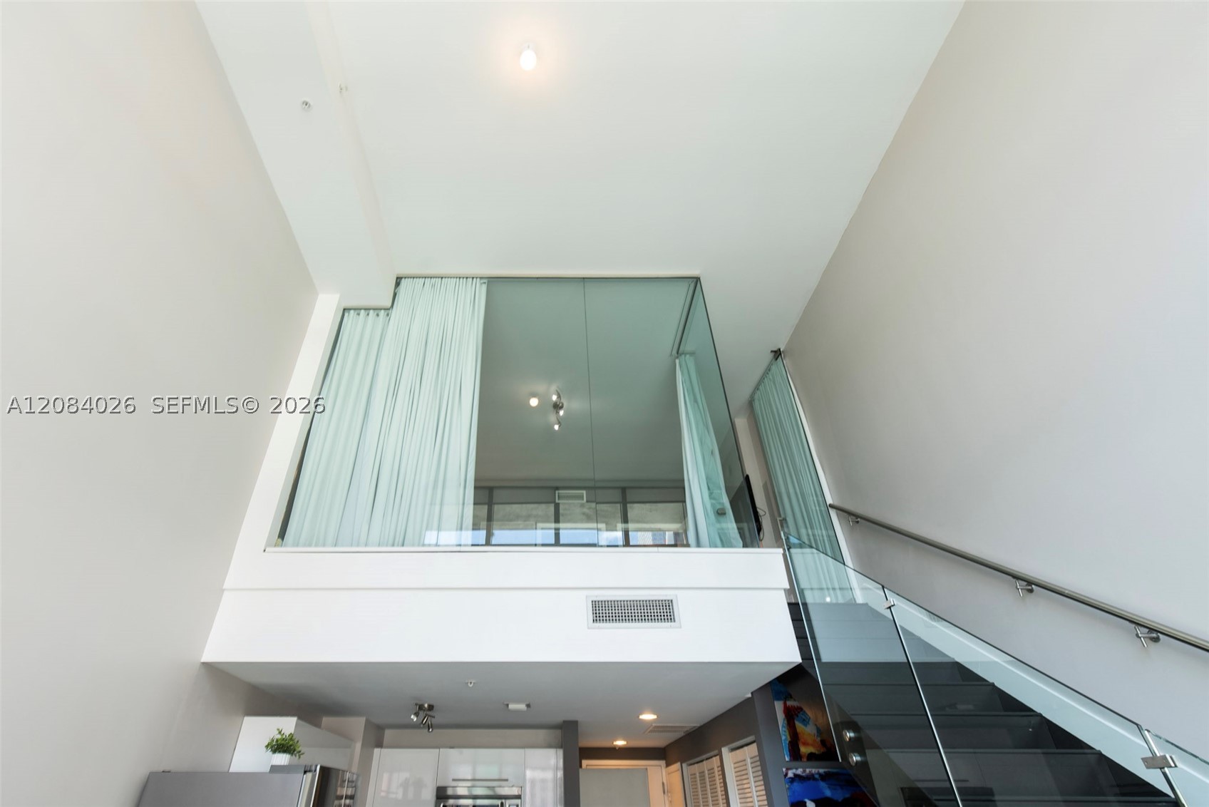 253 NE 2nd St #416, Miami FL 33132