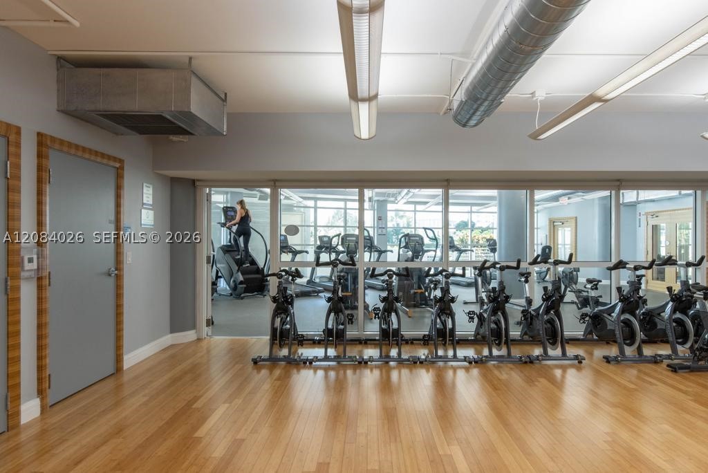 253 NE 2nd St #416, Miami FL 33132