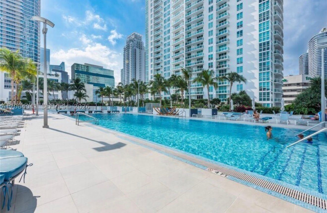 951 Brickell Ave #1609, Miami FL 33131