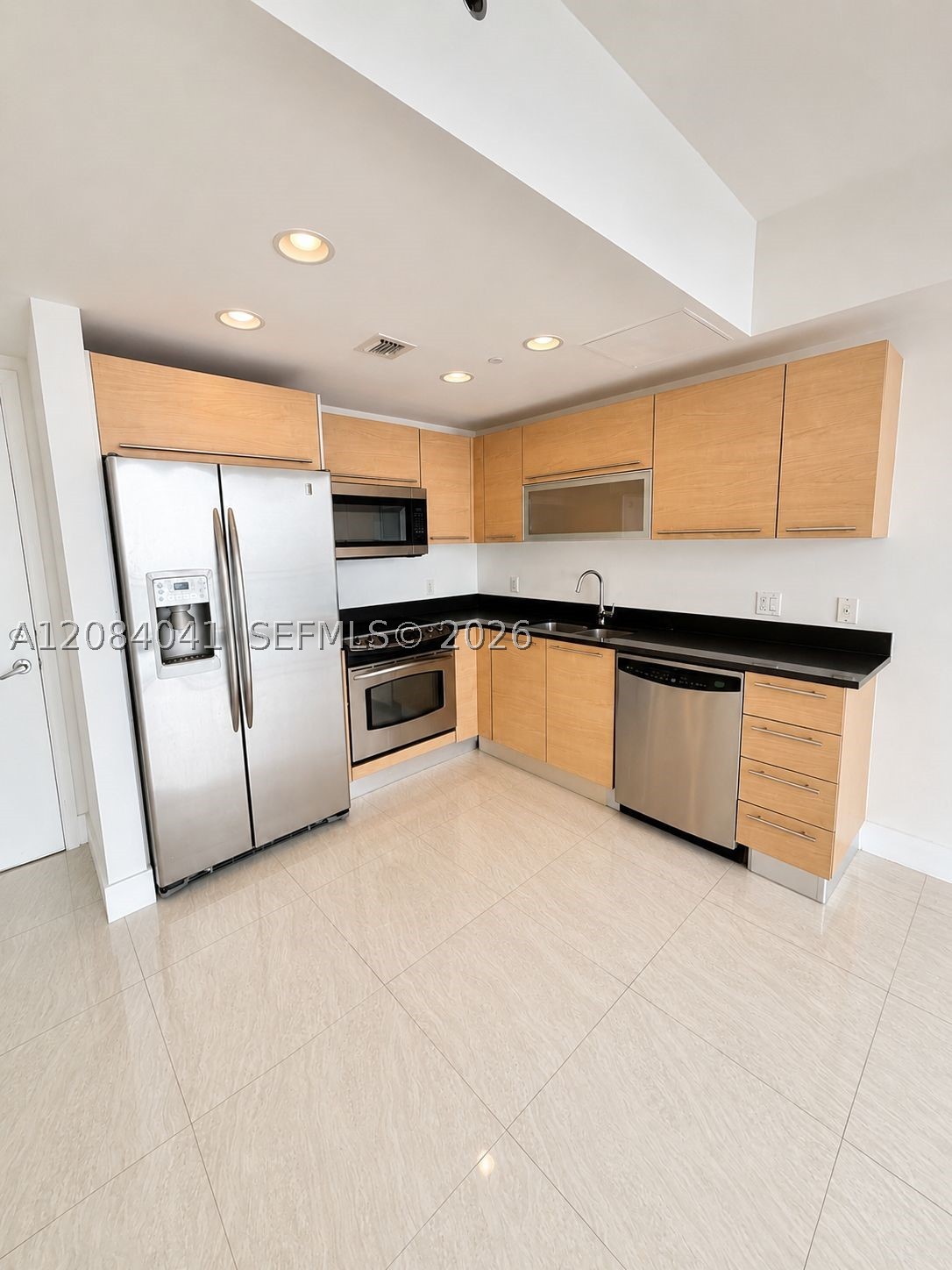 951 Brickell Ave #1609, Miami FL 33131