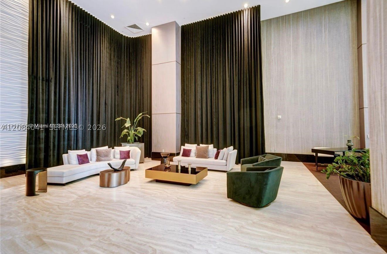 951 Brickell Ave #1609, Miami FL 33131