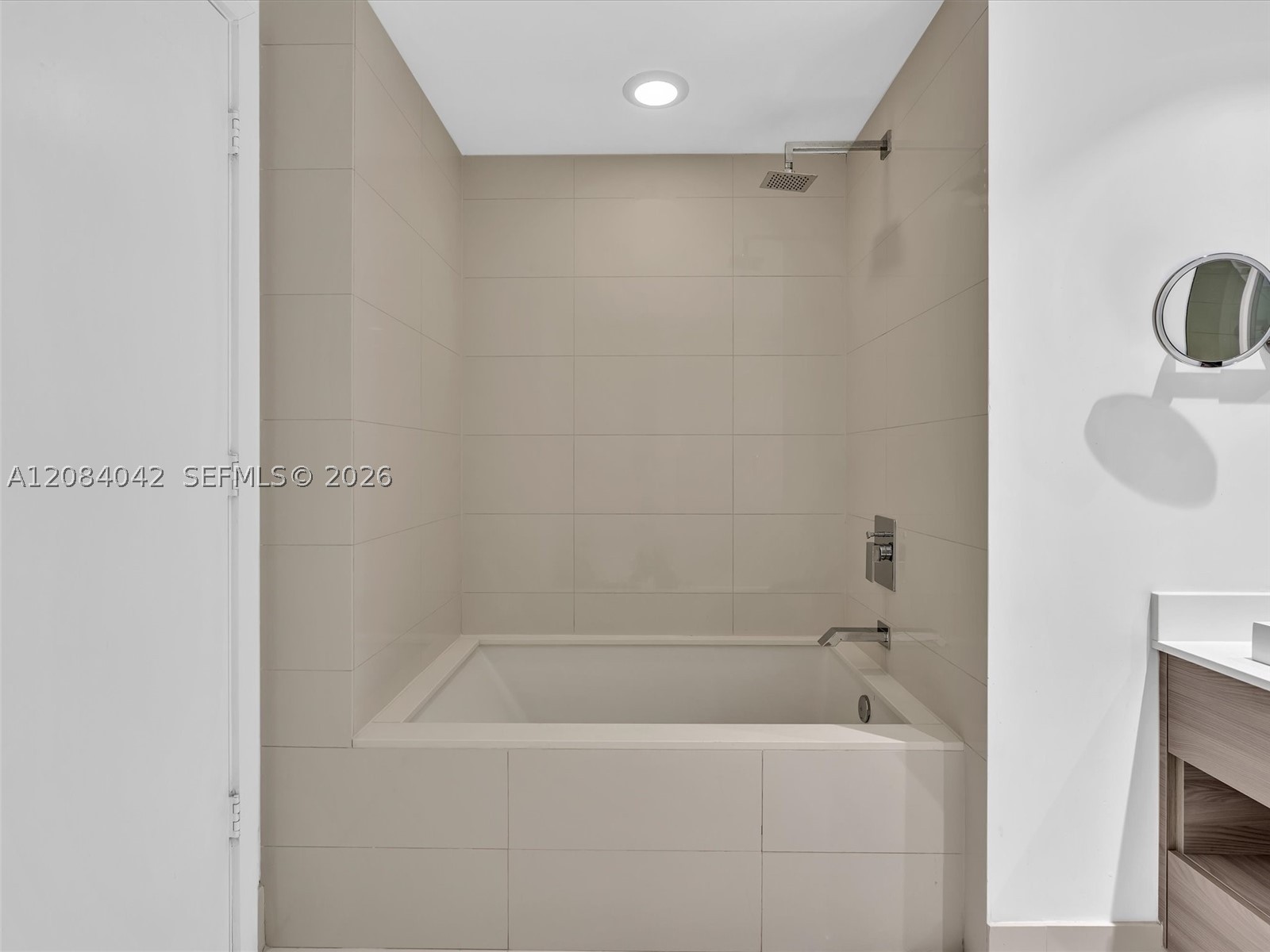 1300 S Miami Ave #3503, Miami FL 33130
