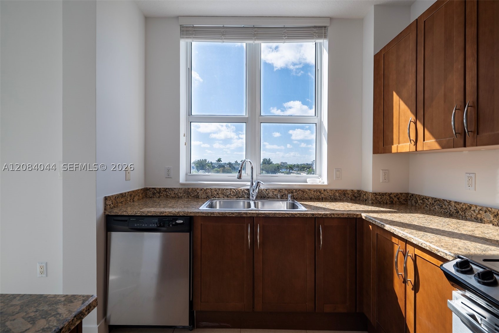 350 N Federal Hwy #512, Boynton Beach FL 33435