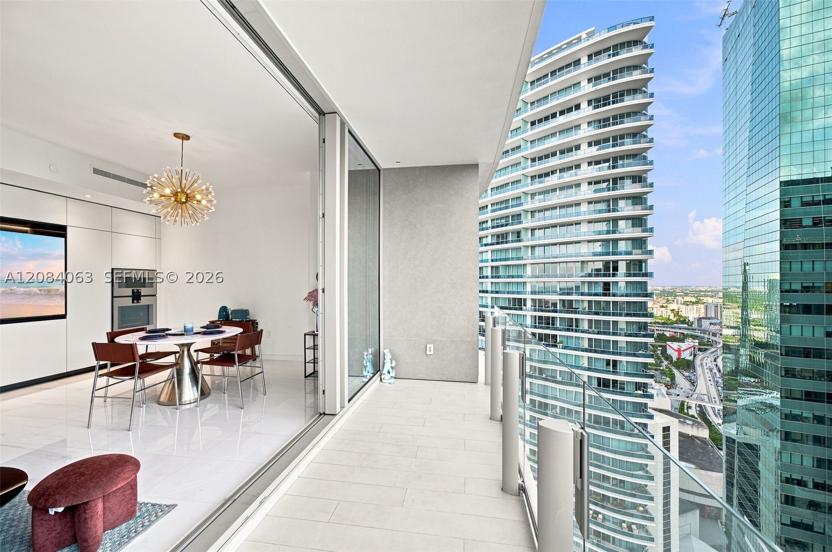 300 Biscayne Blvd Way #3908, Miami FL 33131