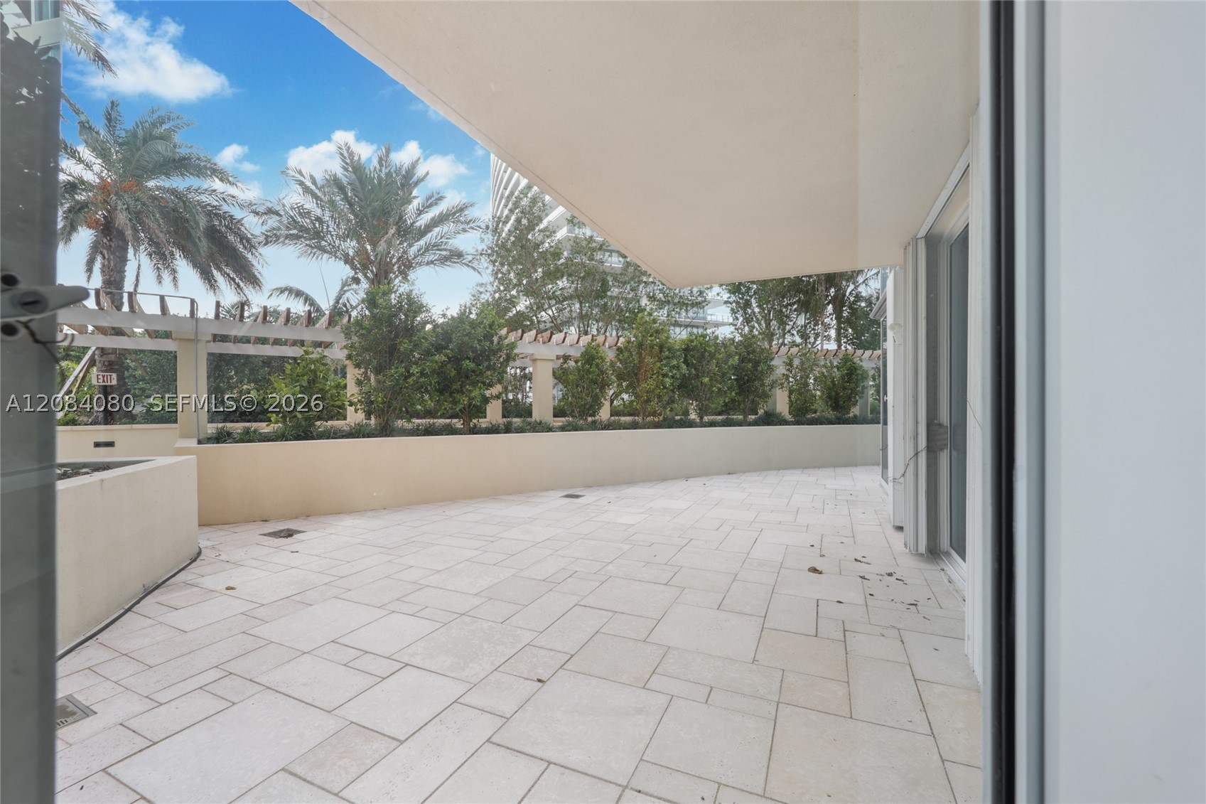 300 S Pointe Dr #303, Miami Beach FL 33139