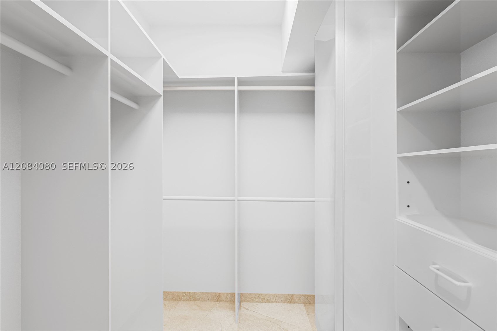 300 S Pointe Dr #303, Miami Beach FL 33139
