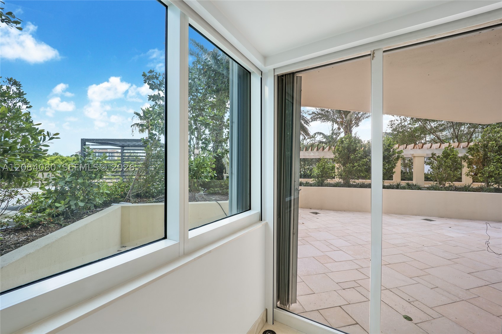 300 S Pointe Dr #303, Miami Beach FL 33139
