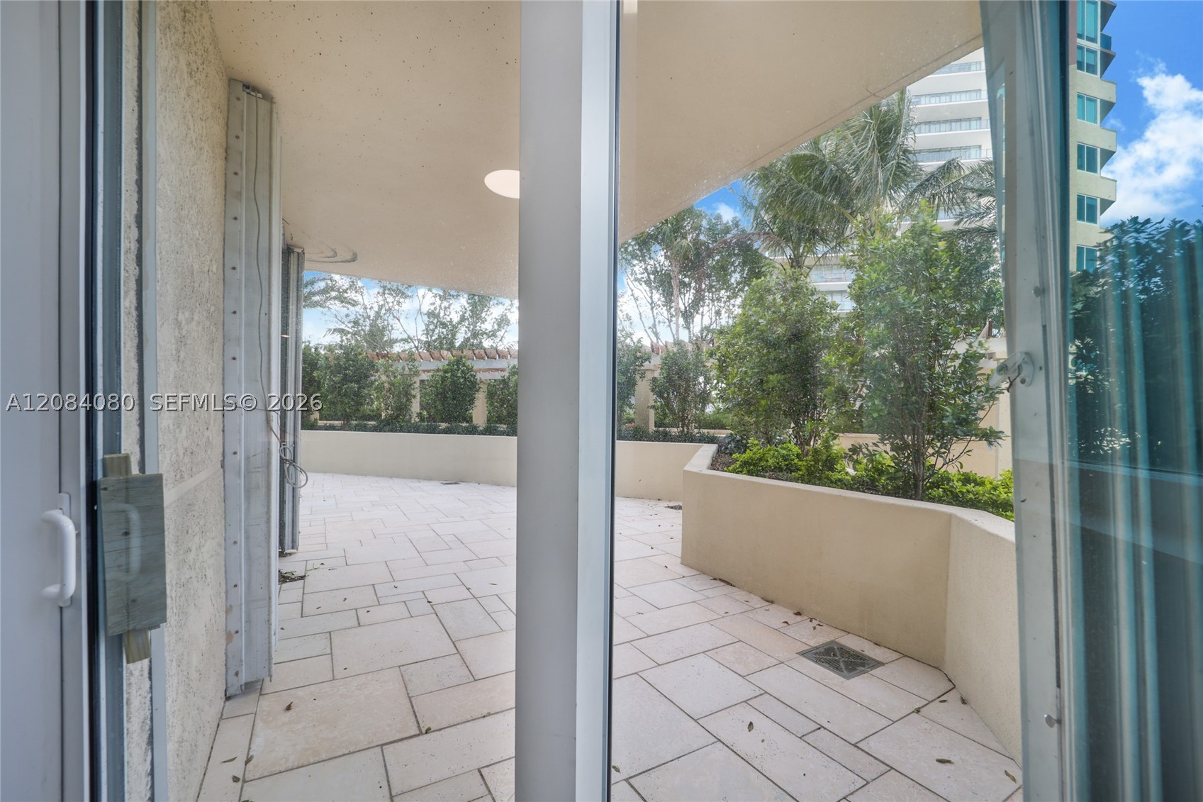 300 S Pointe Dr #303, Miami Beach FL 33139