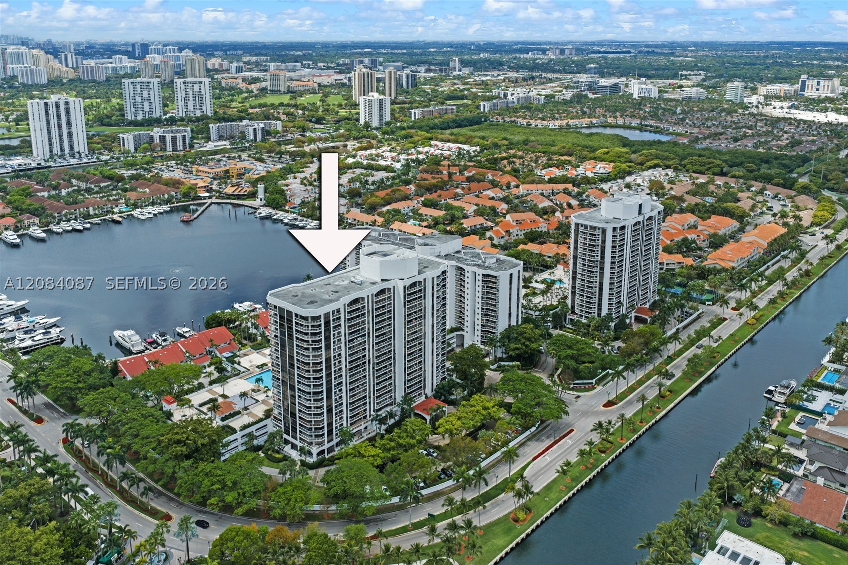 3640 Yacht Club #1807, Aventura FL 33180