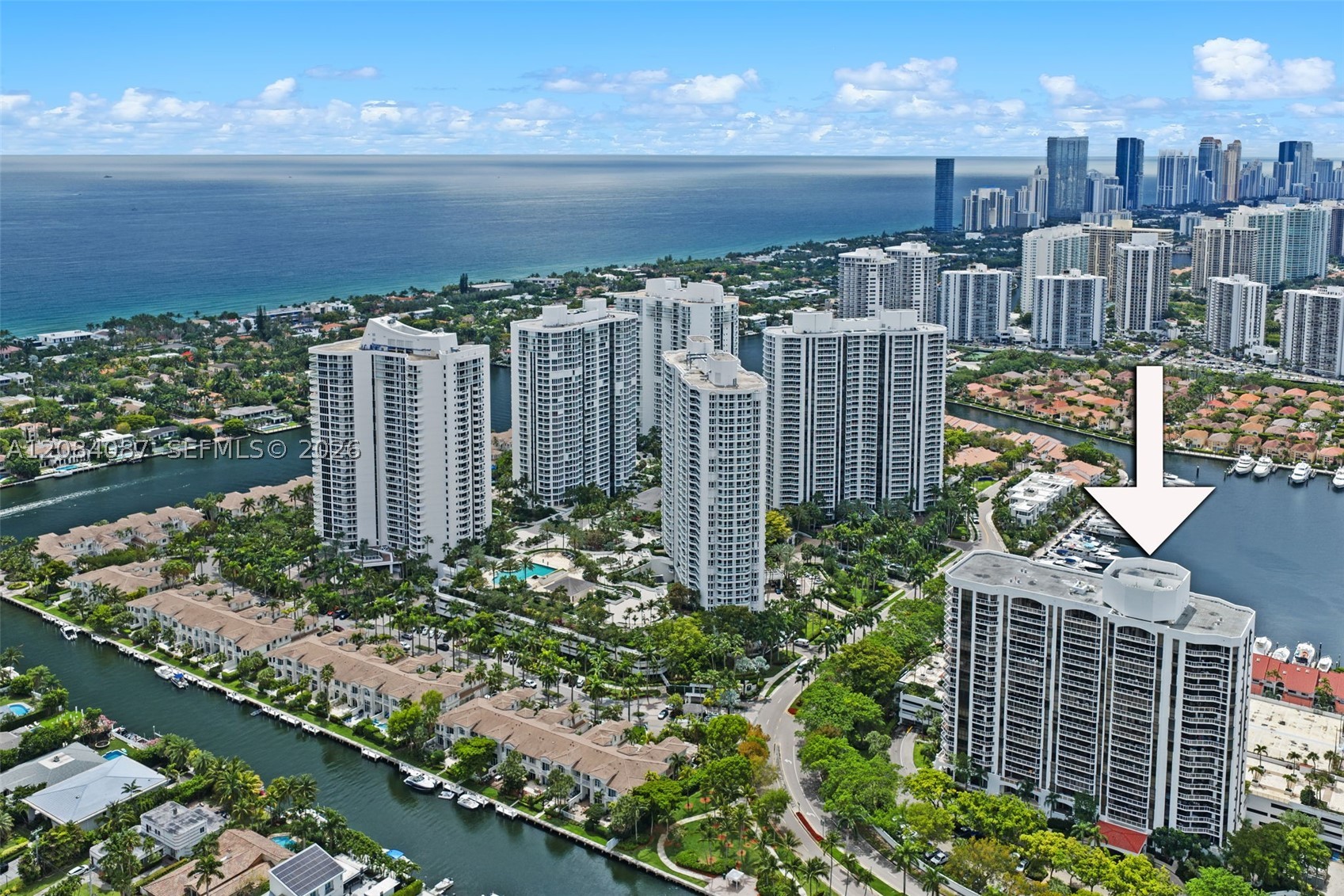 3640 Yacht Club #1807, Aventura FL 33180