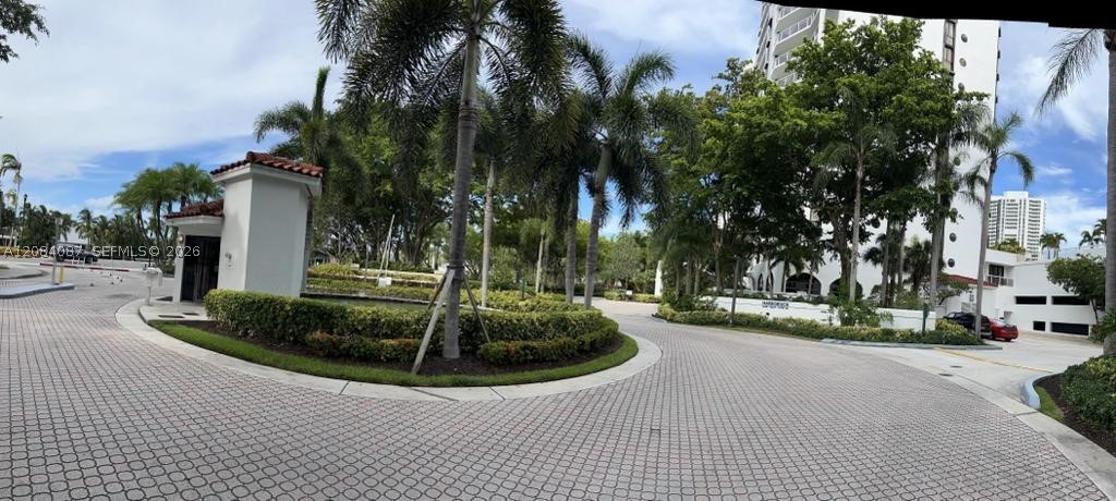 3640 Yacht Club #1807, Aventura FL 33180