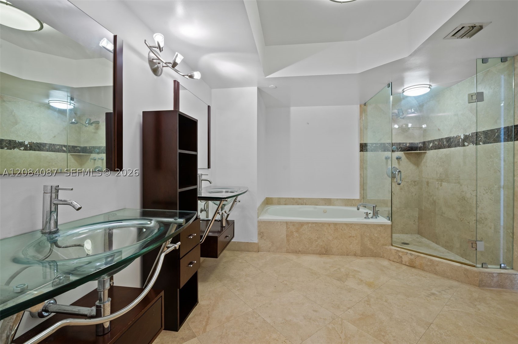 3640 Yacht Club #1807, Aventura FL 33180