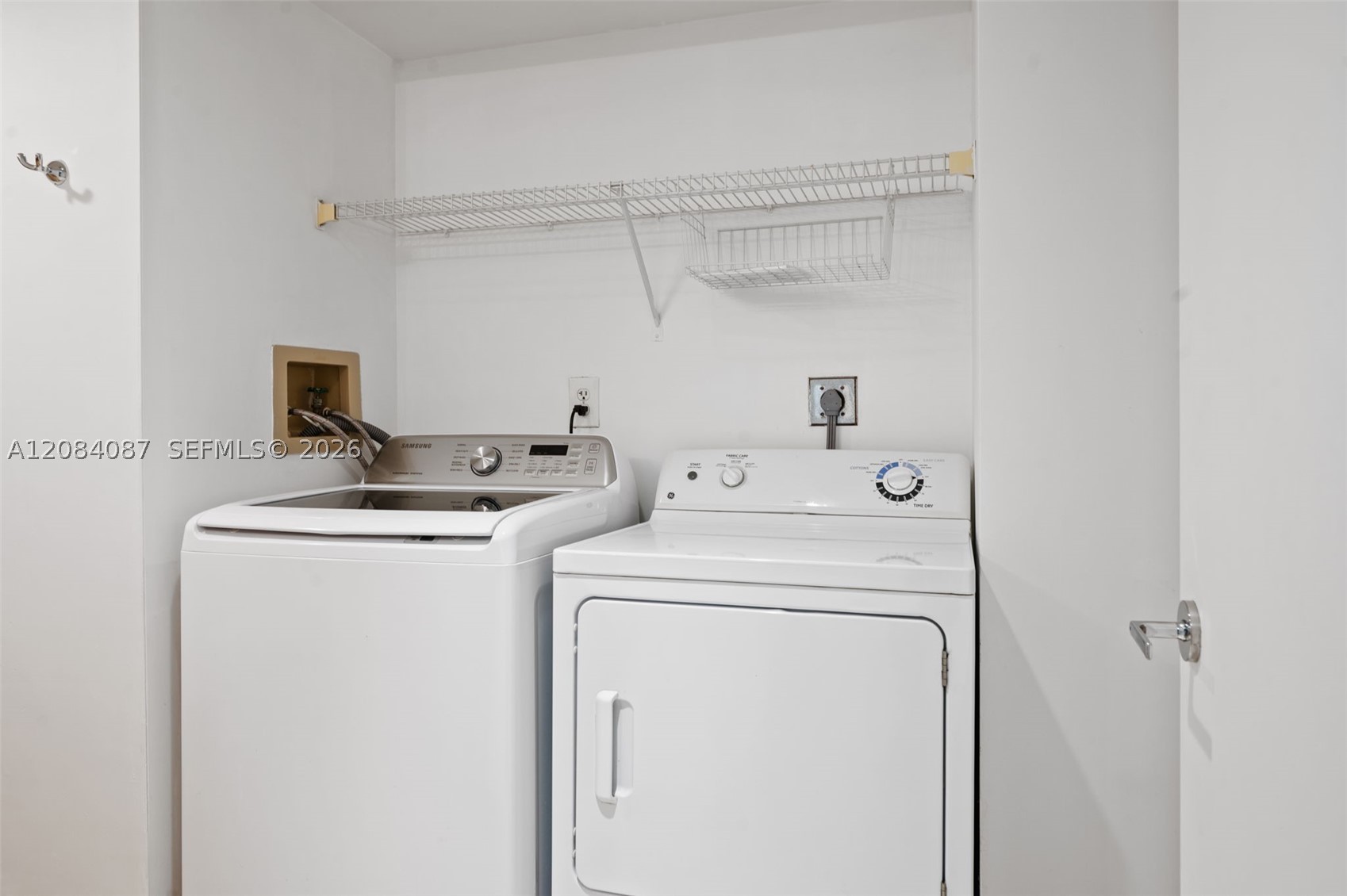 3640 Yacht Club #1807, Aventura FL 33180