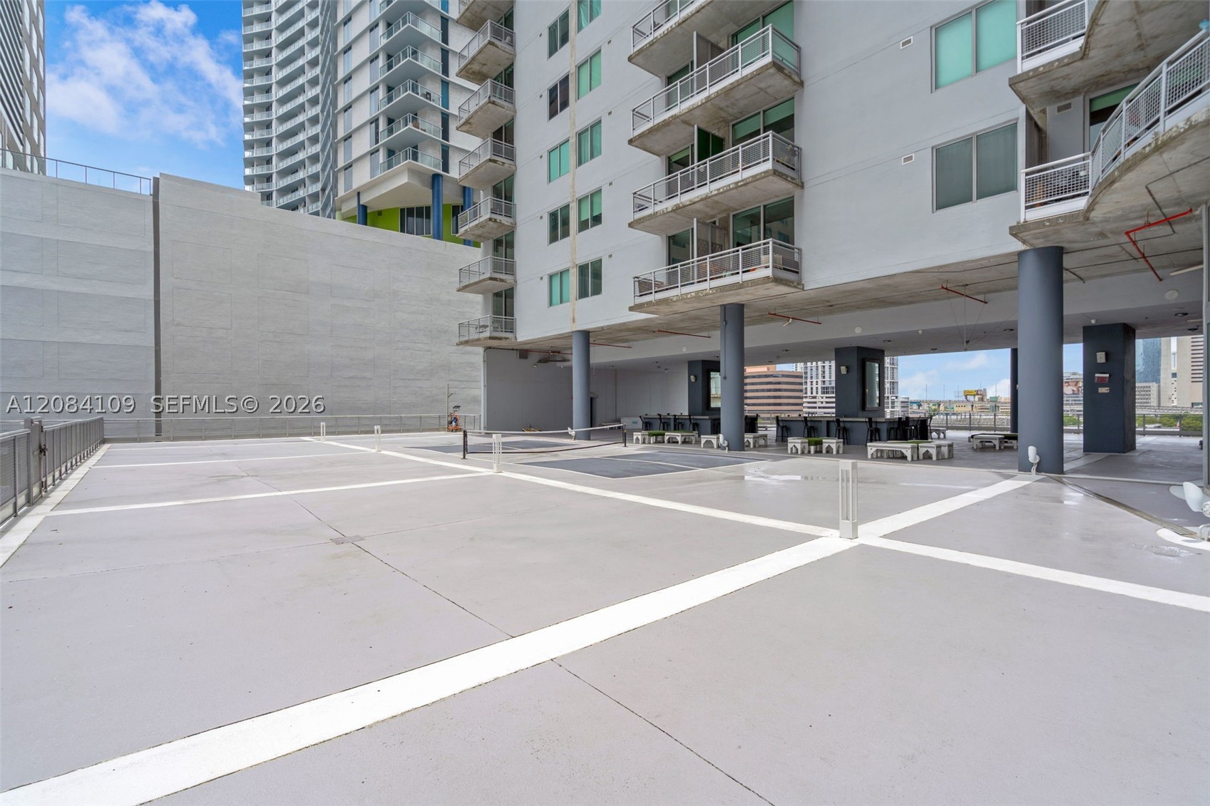 690 SW 1st Ct #602, Miami FL 33130