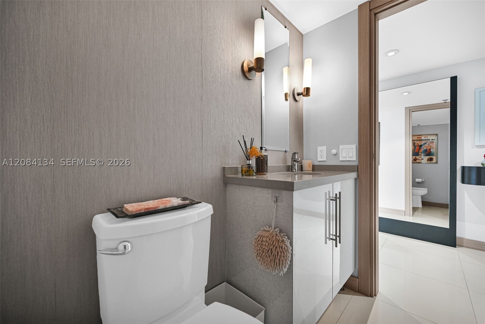 801 N Venetian Dr #1208, Miami FL 33139