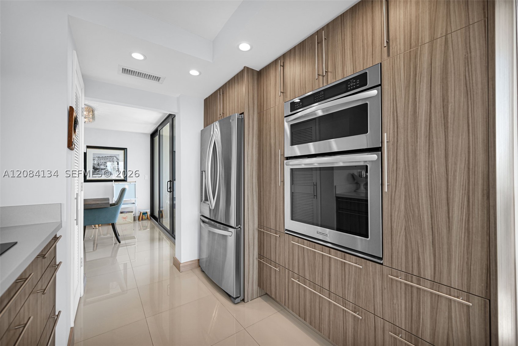 801 N Venetian Dr #1208, Miami FL 33139