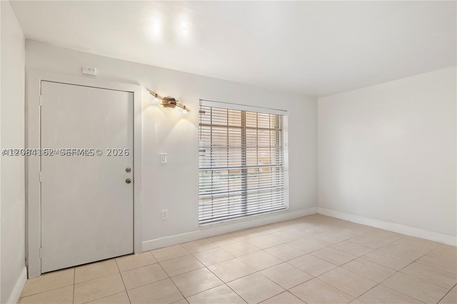 7241 Miami Lakes Dr #D19, Miami Lakes FL 33014