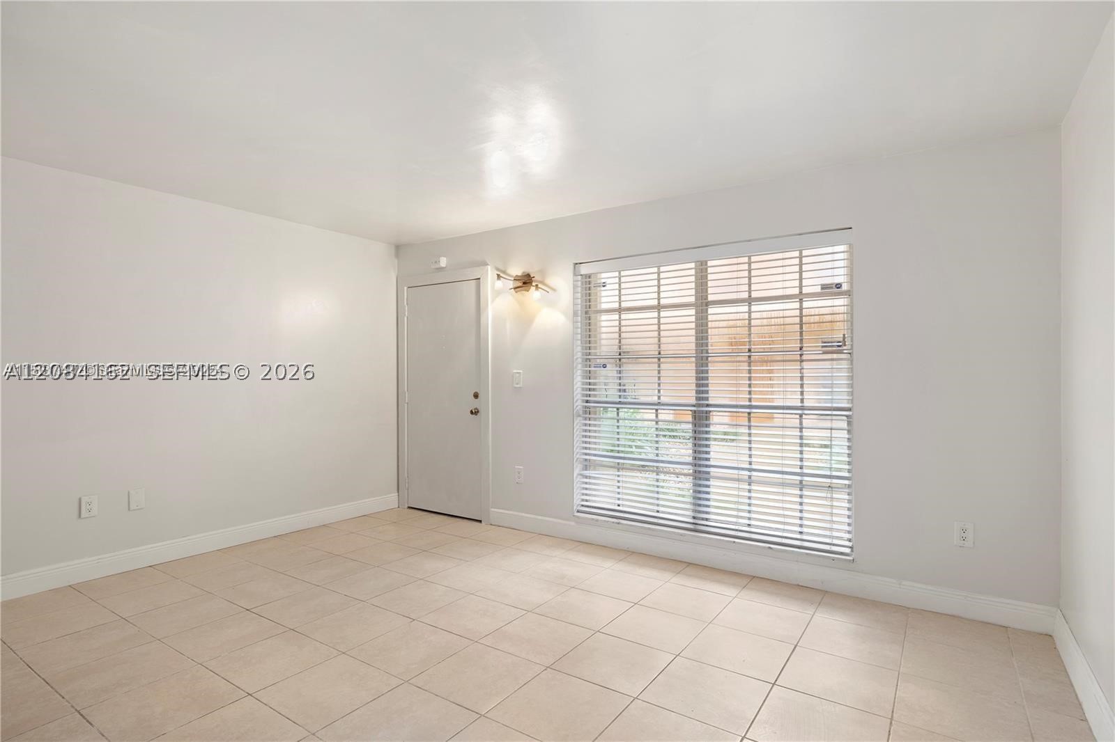 7241 Miami Lakes Dr #D19, Miami Lakes FL 33014