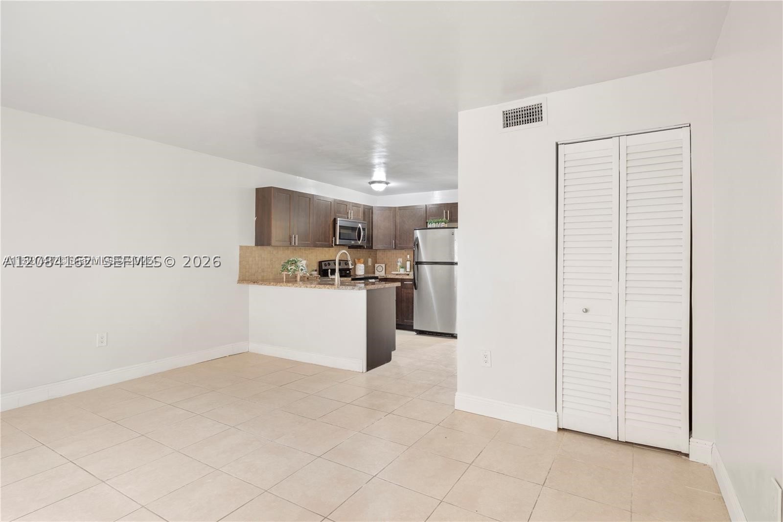 7241 Miami Lakes Dr #D19, Miami Lakes FL 33014