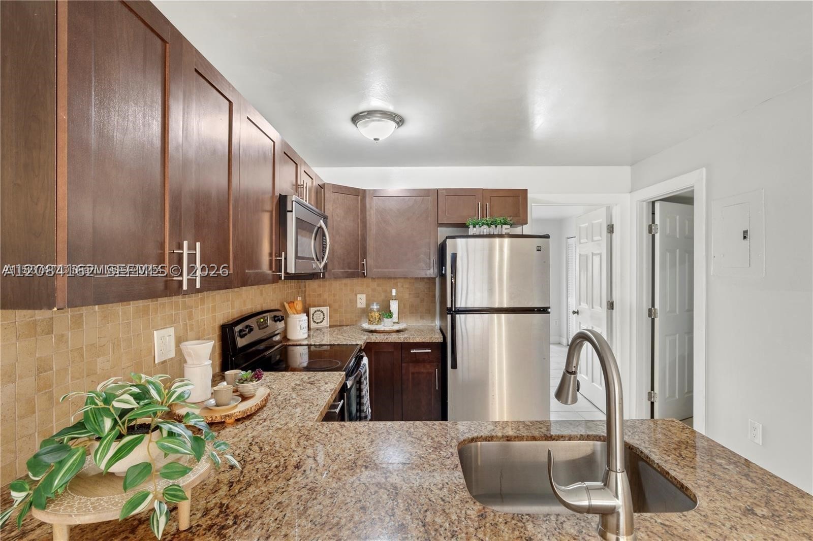 7241 Miami Lakes Dr #D19, Miami Lakes FL 33014