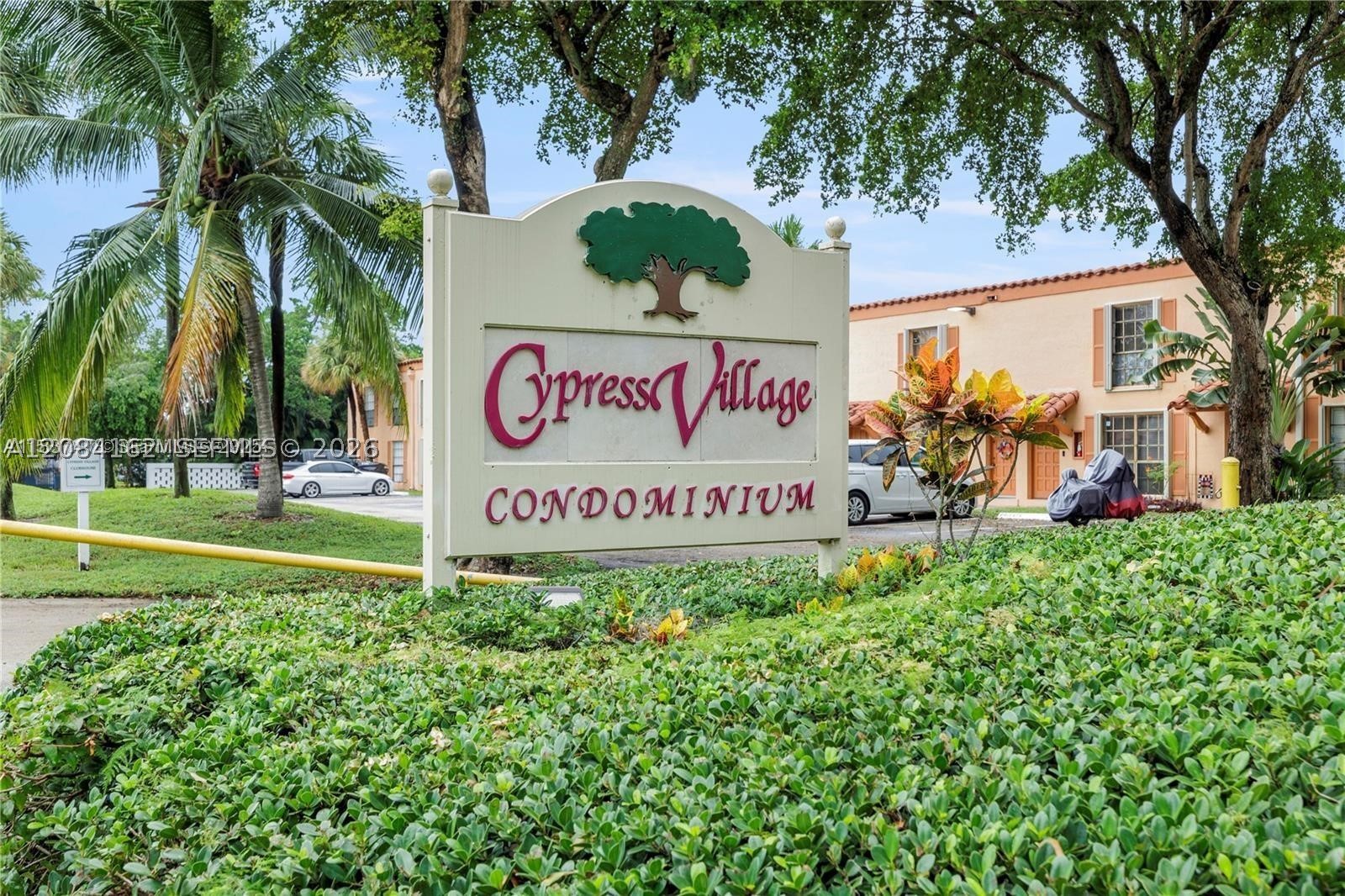 7241 Miami Lakes Dr #D19, Miami Lakes FL 33014