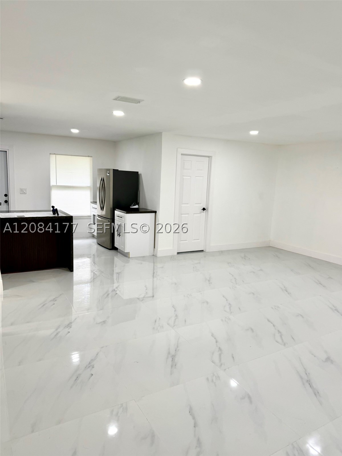 8201 SW 7th Ct, North Lauderdale FL 33068
