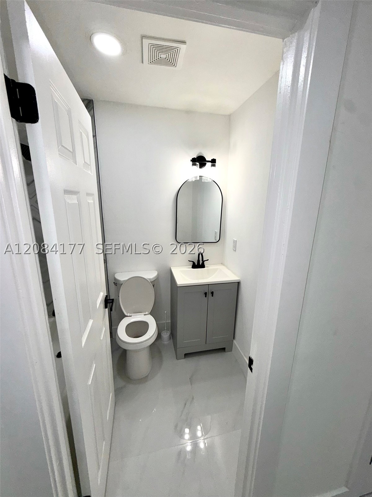 8201 SW 7th Ct, North Lauderdale FL 33068