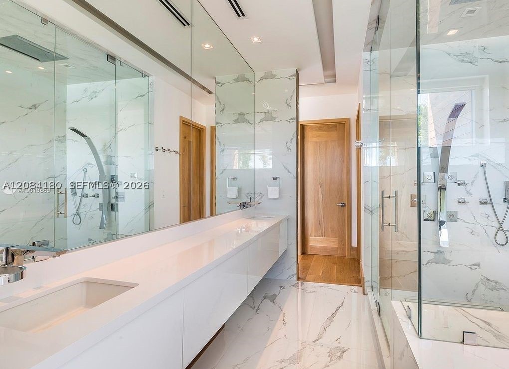 321 E Dilido Dr, Miami Beach FL 33139
