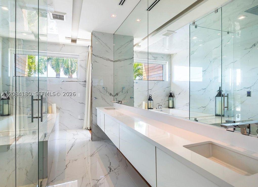 321 E Dilido Dr, Miami Beach FL 33139