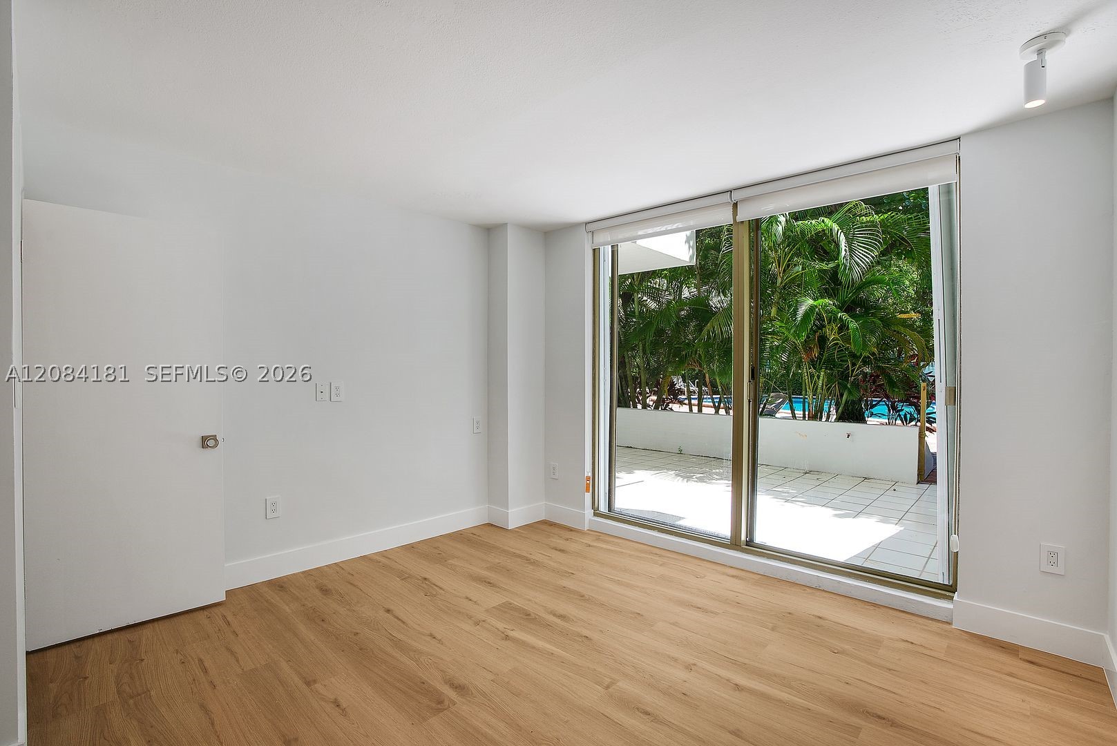 155 Ocean Lane Dr #103, Key Biscayne FL 33149