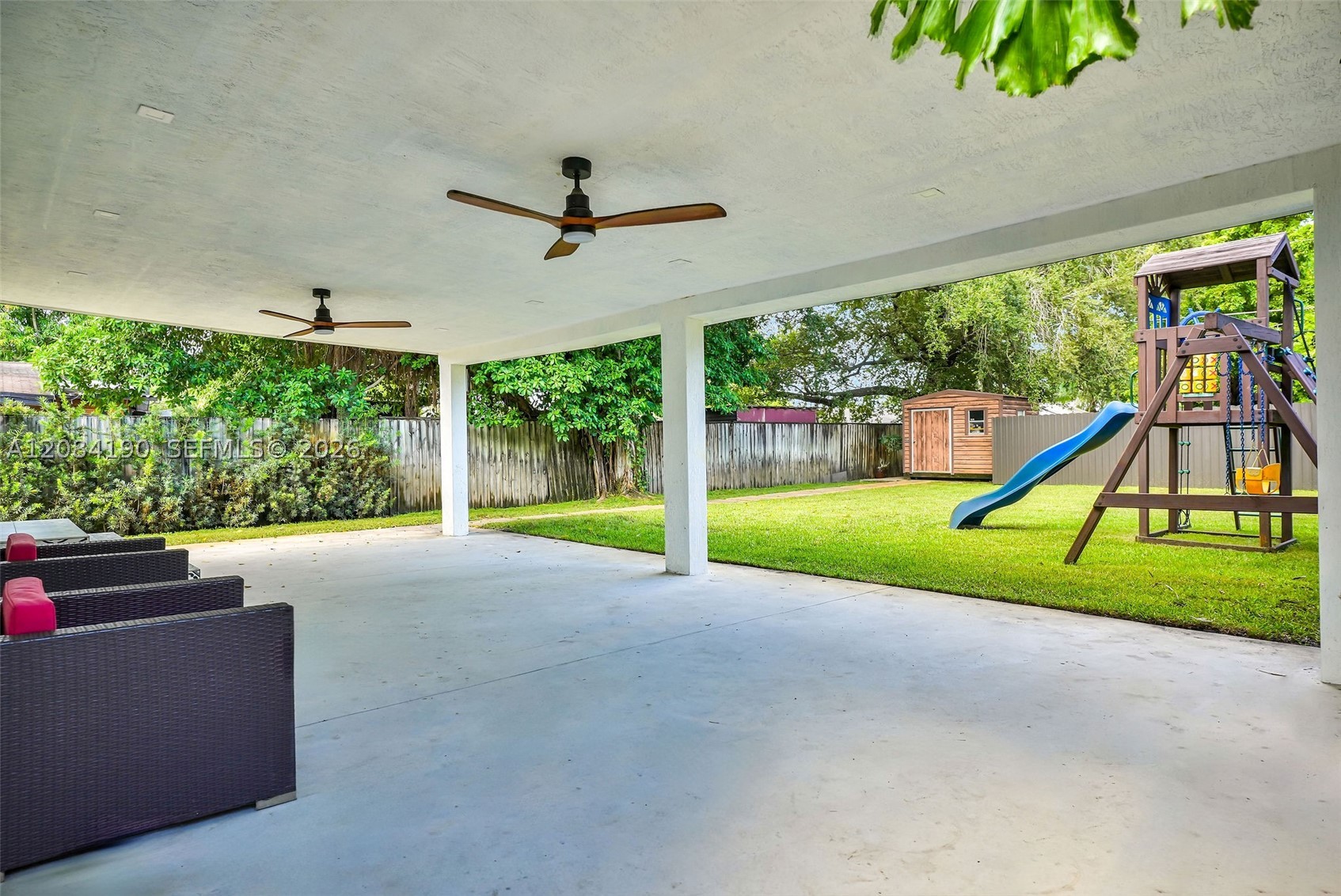533 Mokena Dr, Miami Springs FL 33166